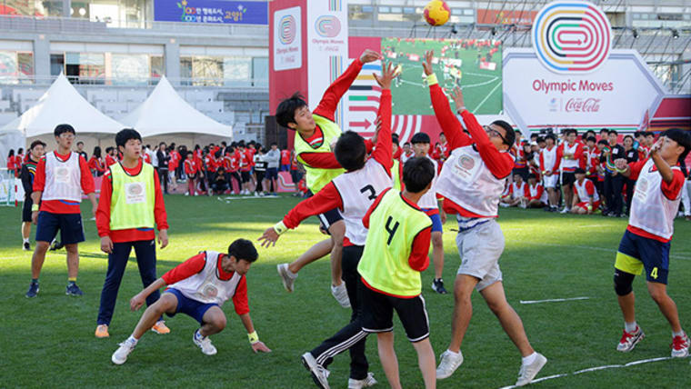 Worldwide TOP Partner Coca-Cola gets Korea active with Olympic Moves