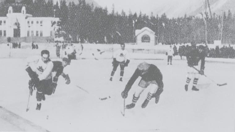 Herbert Drury mène la charge pour les USA en hockey sur glace 