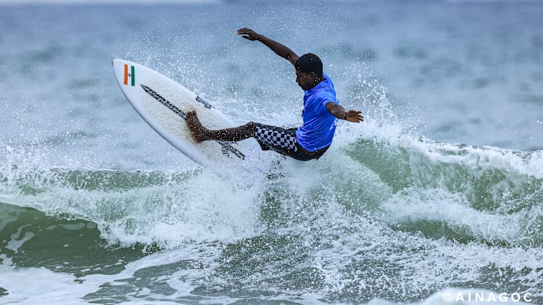 Surfing 2.jpg