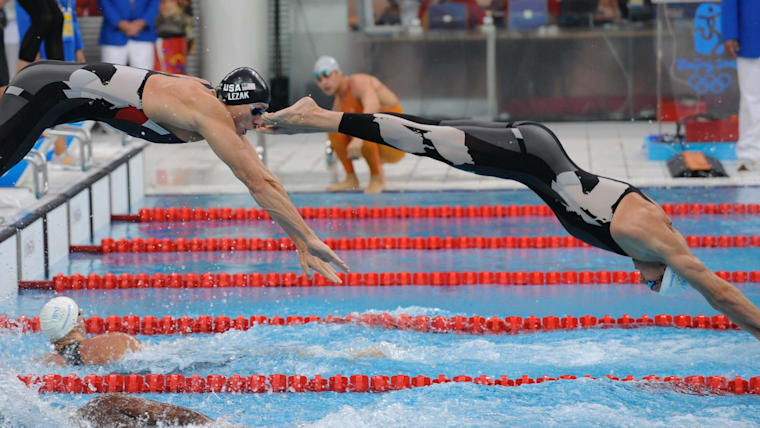 Jason Lezak, “l'homme miracle”,  révèle comment il a contribué au record de médailles établi par  Michael Phelps   