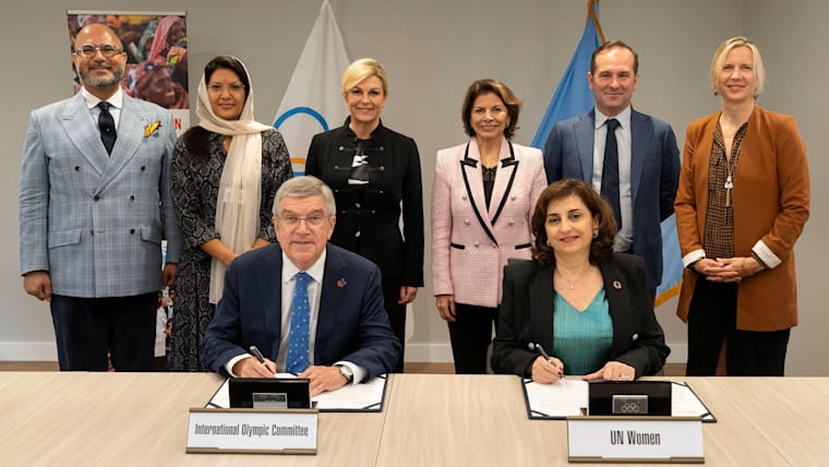 Le CIO et ONU Femmes signent un nouvel accord pour promouvoir l'égalité des genres par le sport
