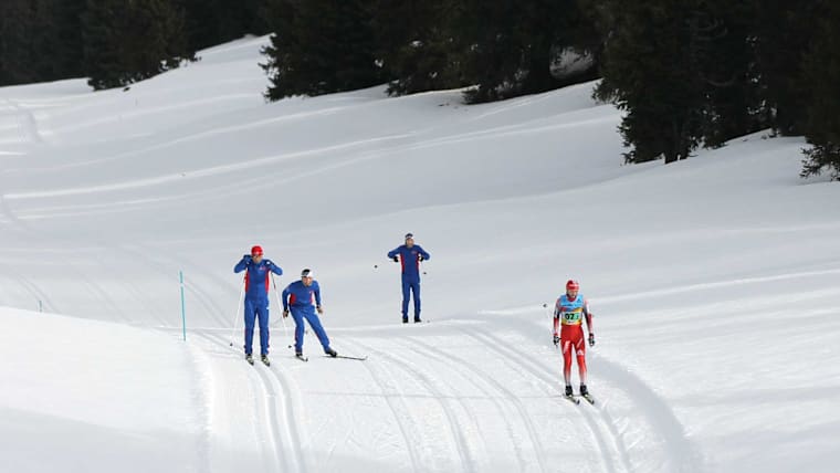 15 jeunes skieurs de Mongolie s’entraînent en Suisse en vue de Lausanne 2020