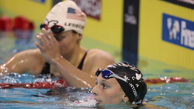 Summer McIntosh wins gold in 400m IM, becomes only Canadian swimmer with 4  world titles