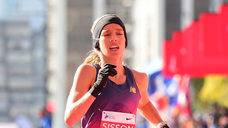 How fast was Emily Sisson’s American record? 2022 Chicago Marathon breakdown 