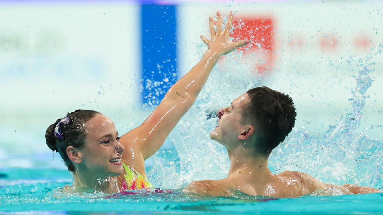 Ranjuo Tomblin and Isabelle Thorpe of Great Britain compete in the mixed duet technical final at the World Aquatics Artistic Swimming World Cup Super Final 2025