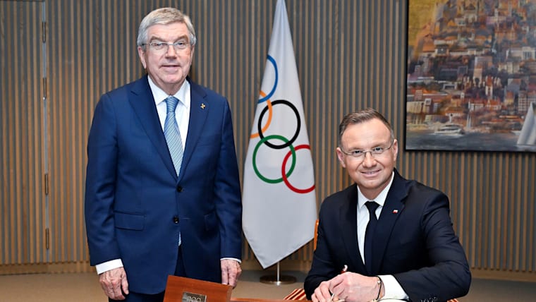 Polish President Andrzej Duda welcomed by IOC President Thomas Bach in Lausanne
