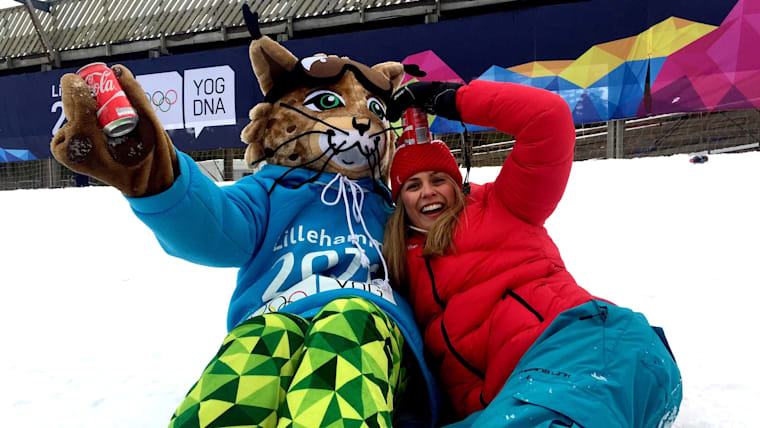 Coca-Cola recrute un jeune norvégien pour partager l'enthousiasme de Lillehammer 2016 sur les médias sociaux