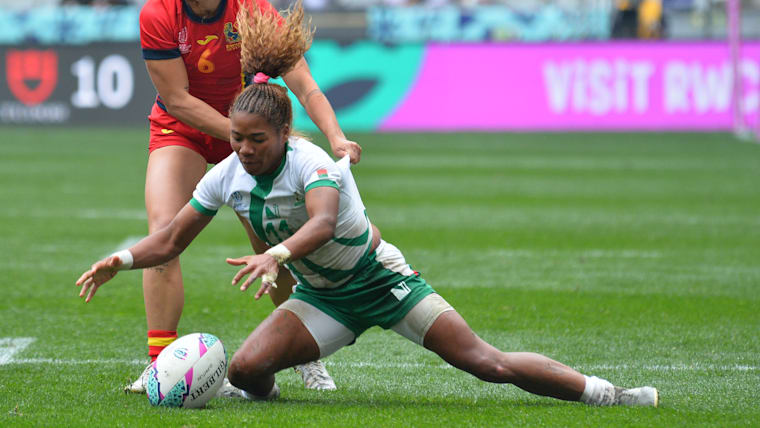 MarÃ­a GarcÃ­a of Spain tackles Veronique Rasoanekena of Madagascar during Women's Challenge Quarter Finals match between Madagascar