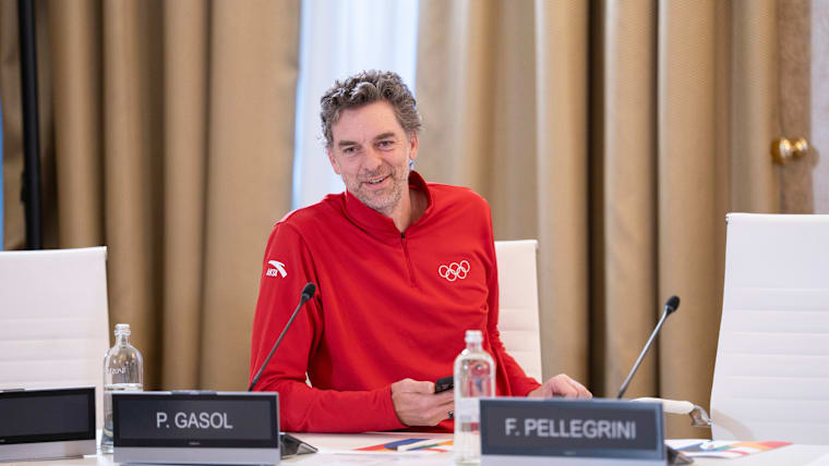 Pau Gasol header