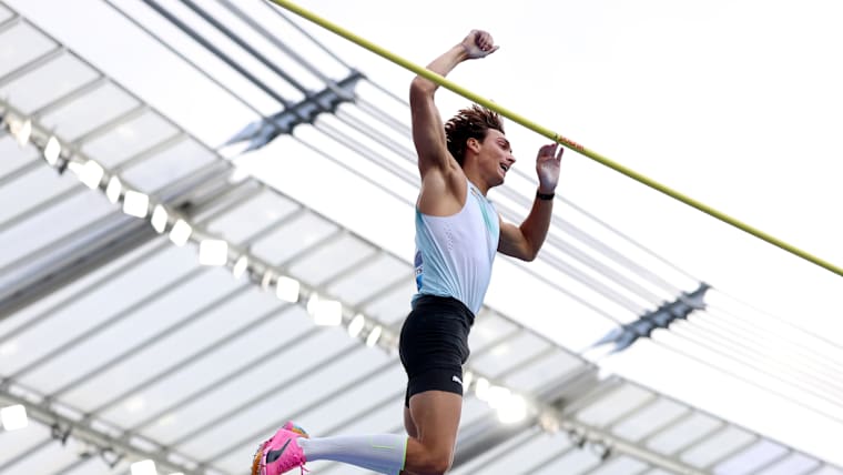 Armand Duplantis competes in the Men's Pole Vault Final during the Kamila Skolimowska Memorial, part of the 2026 Wanda Diamond League at Slaski Stadium on August 23, 2026 in Chorzow, Poland.