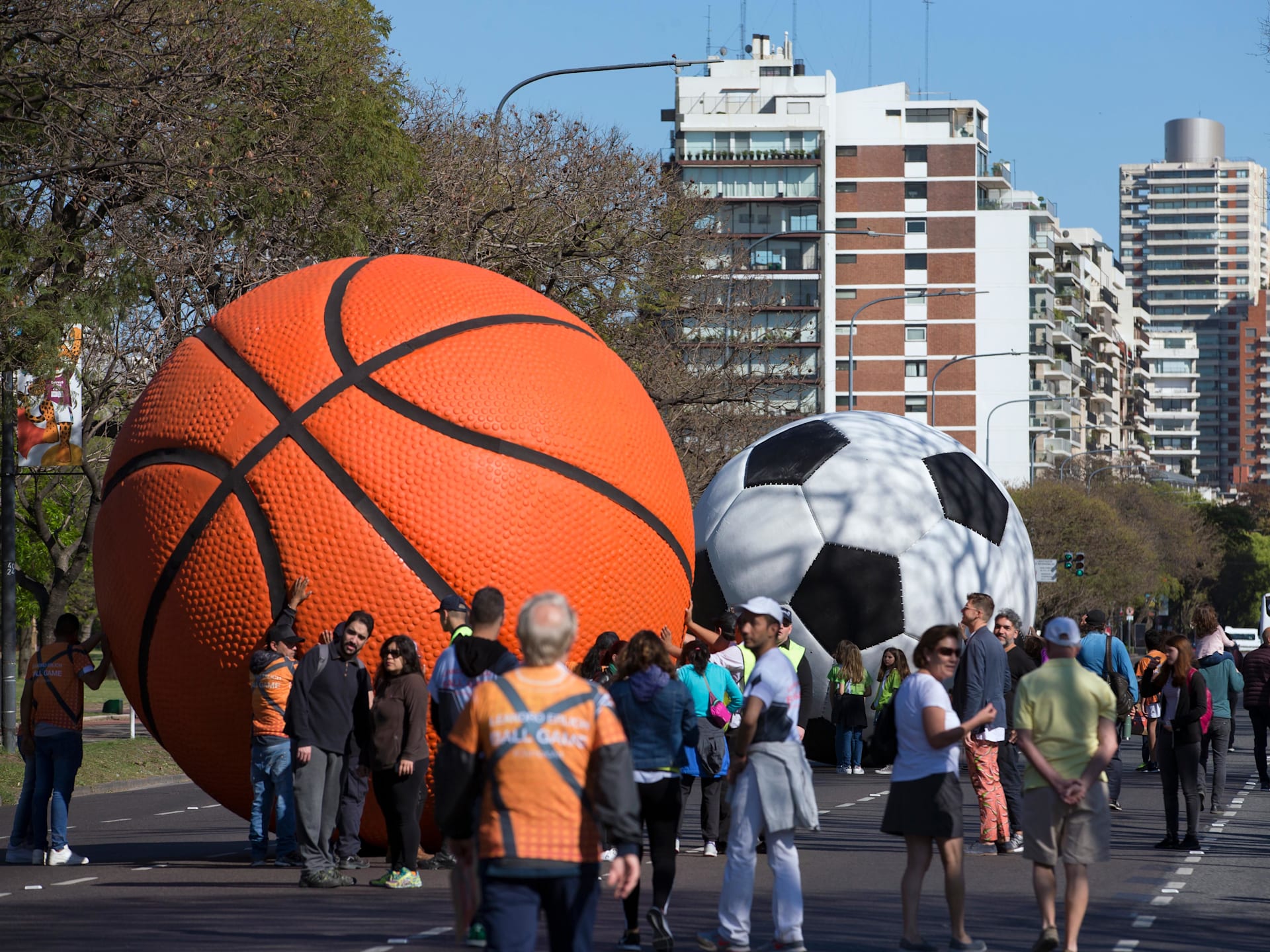 Leandro Erlich : Ball Game 2018 - Buenos Aires