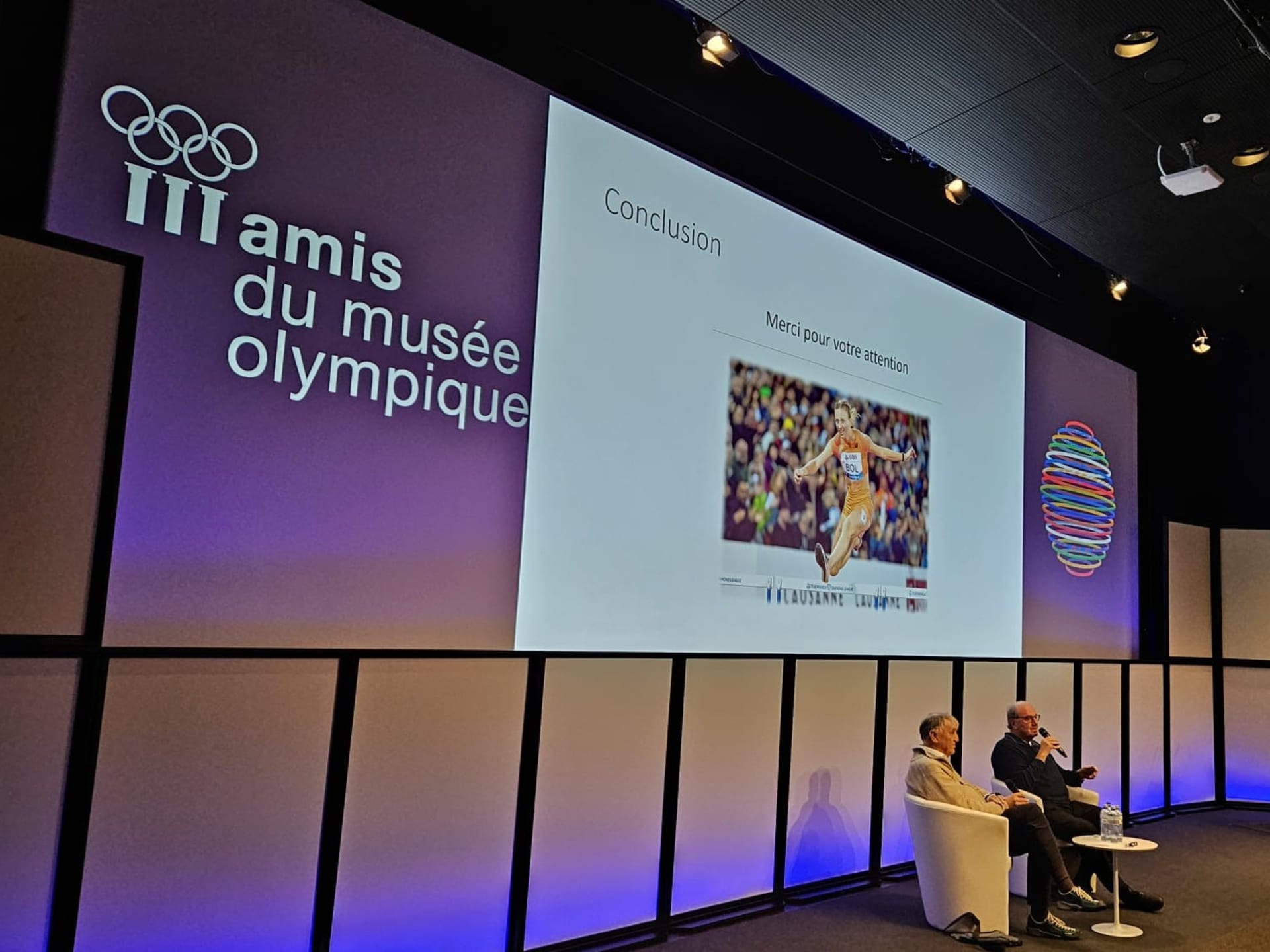 Conference with ''Les amis du musée''