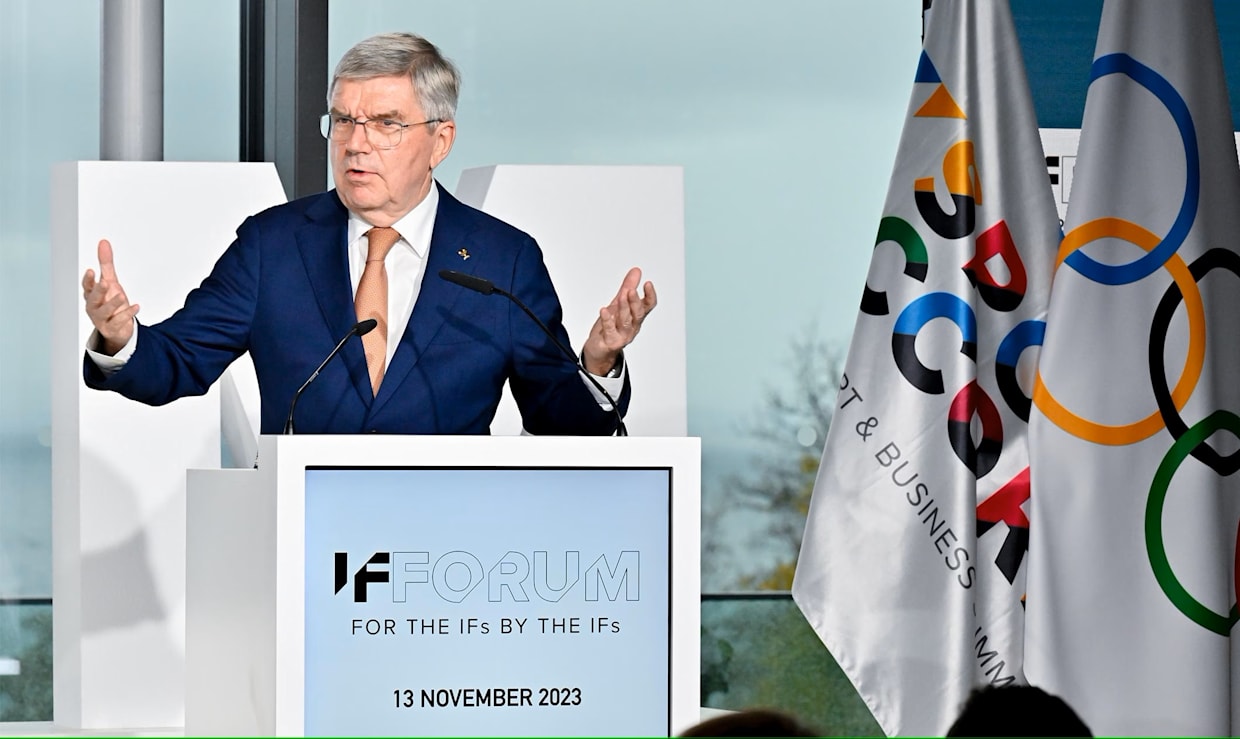 Appel à l'unité dans le sport par le président du CIO lors du Forum des FI