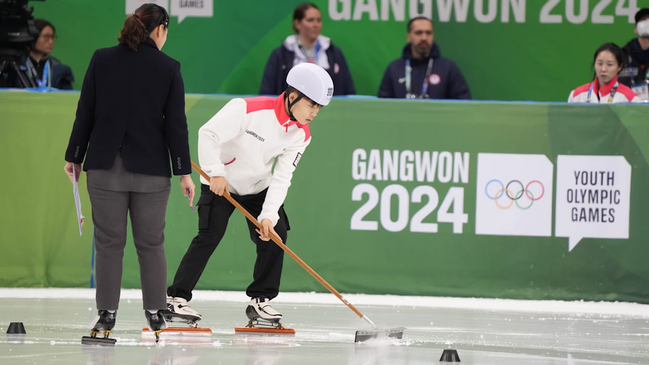 Volunteers at the Gangwon 2024 Youth Olympic Winter Games