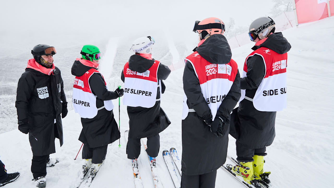 Volunteers at the Gangwon 2024 Youth Olympic Winter Games