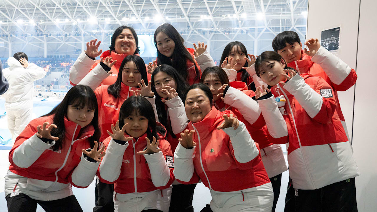 Volunteers at the Gangwon 2024 Youth Olympic Winter Games