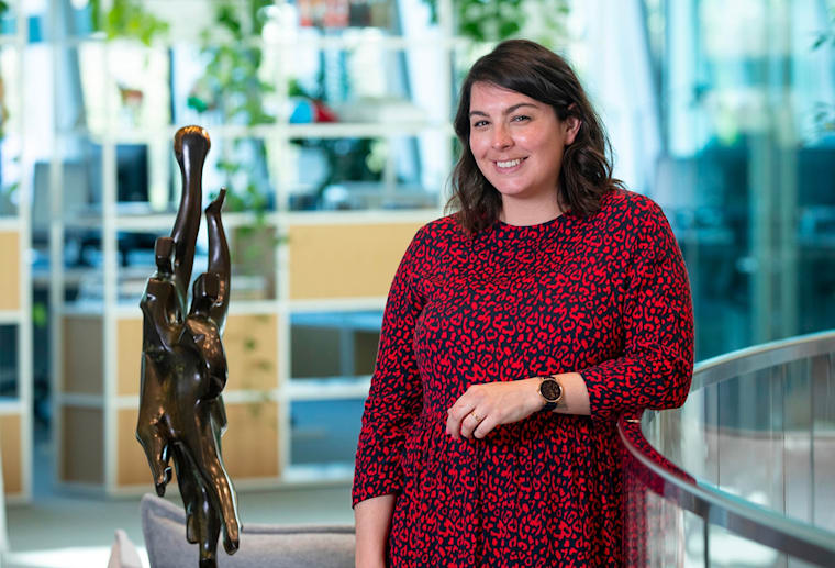 Estel, coordinatrice des recherches et recherchiste junior