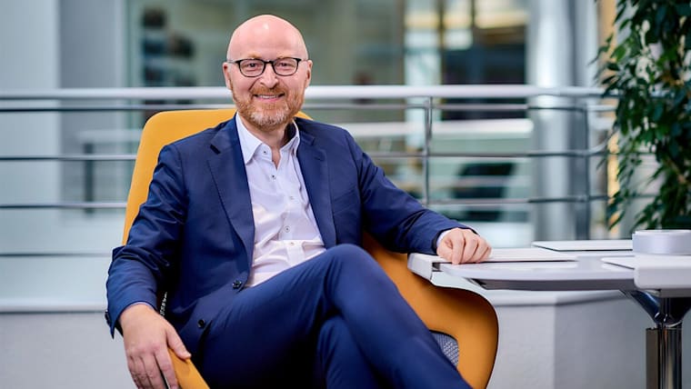 Peter, responsable des services numériques et du contenu de l'entreprise