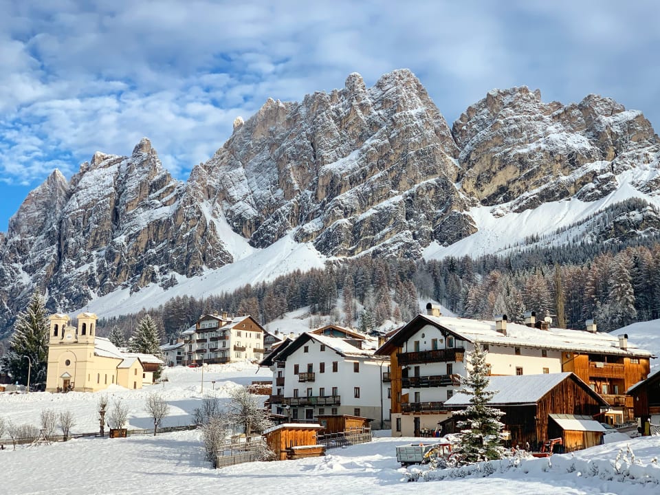 Cortina_Credits Cortina Marketing