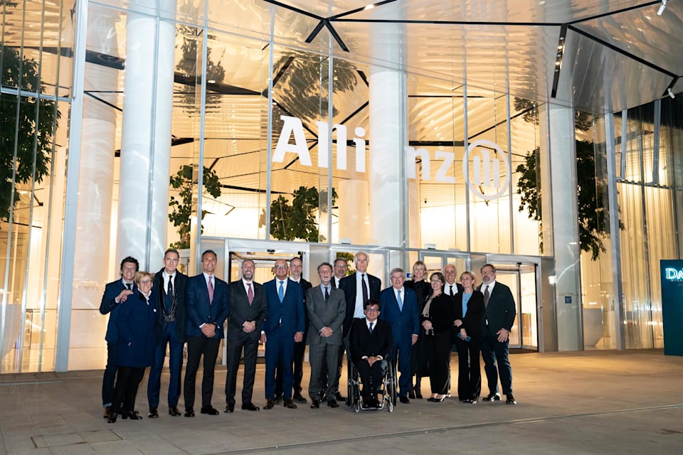 IOC President meets Italian Prime Minister Giorgia Meloni and visits ...