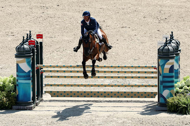 Karim Florent Laghouag pendant le saut d'obstacles du concours complet
