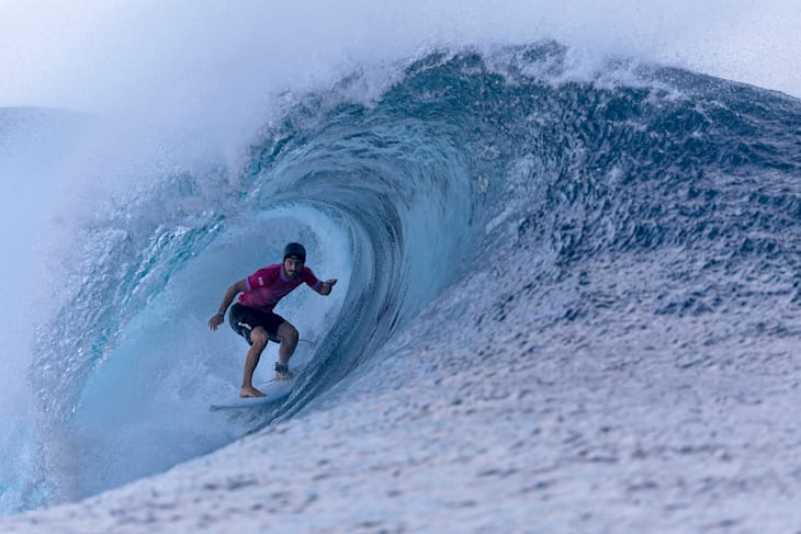 Alonso Correa, de Perú, brilla en Tahití