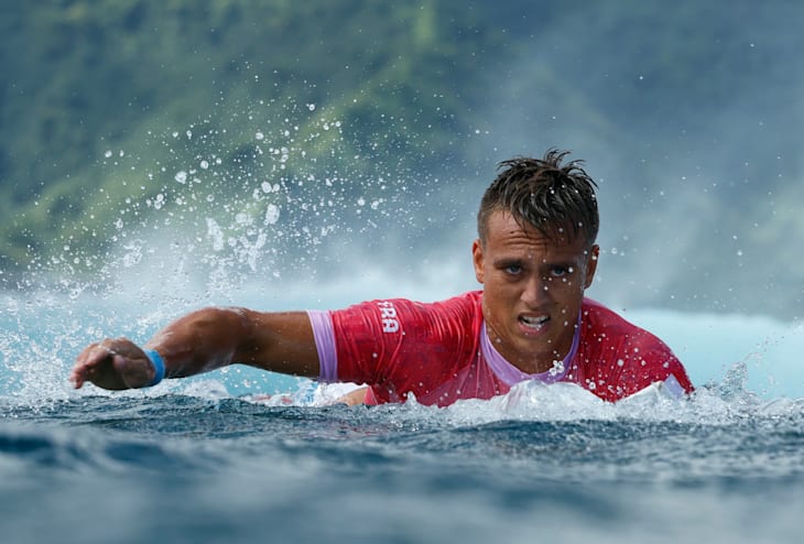 Teahupo'o local Kauli Vaast (FRA) was focused from start to finish in his Round 2 heat