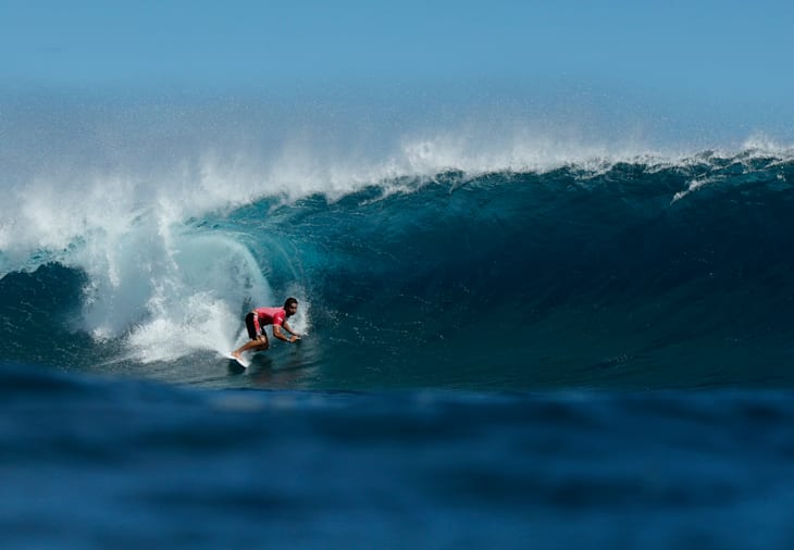 O'Leary (JPN) sets his sights on another deep barrel during his Round 2 heat