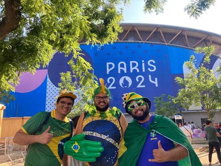 Brazilian fans arrive for the judo competition