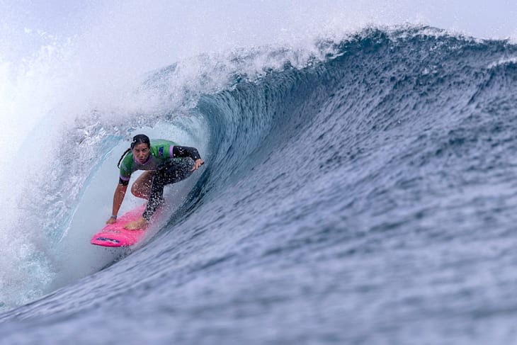 Tyler Wright (AUS) draws her line through the barrel while on her way to winning her Round 1 heat