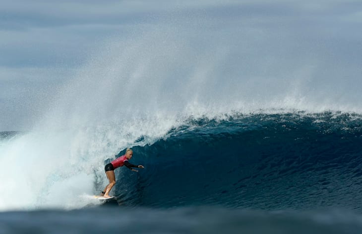 Weston-Webb (BRA) with a clean tube ride en route to winning her Round 2 heat