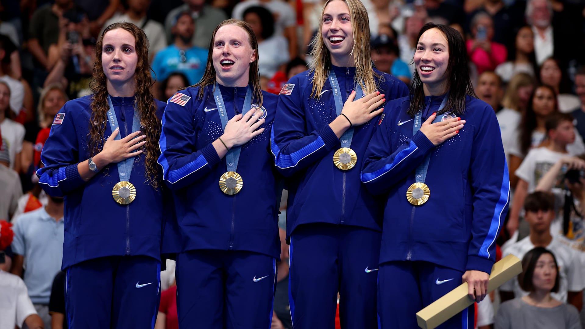 Paris 2024 swimming: All results as U.S. women dominate 4x100m medley relay, setting new World Record