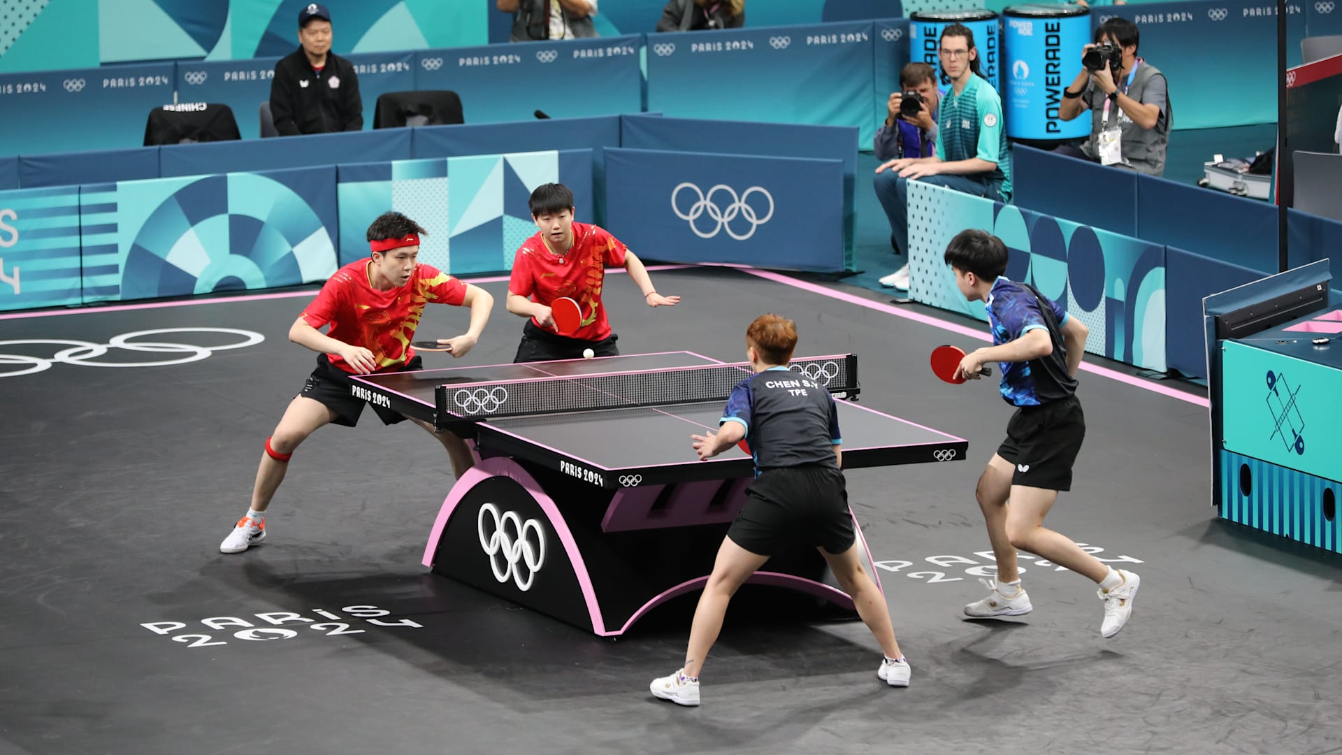 2024年巴黎奥运会乒乓球第二比赛日综述：孙颖莎、王楚钦单打轻松晋级，混双逆转获胜进军半决赛