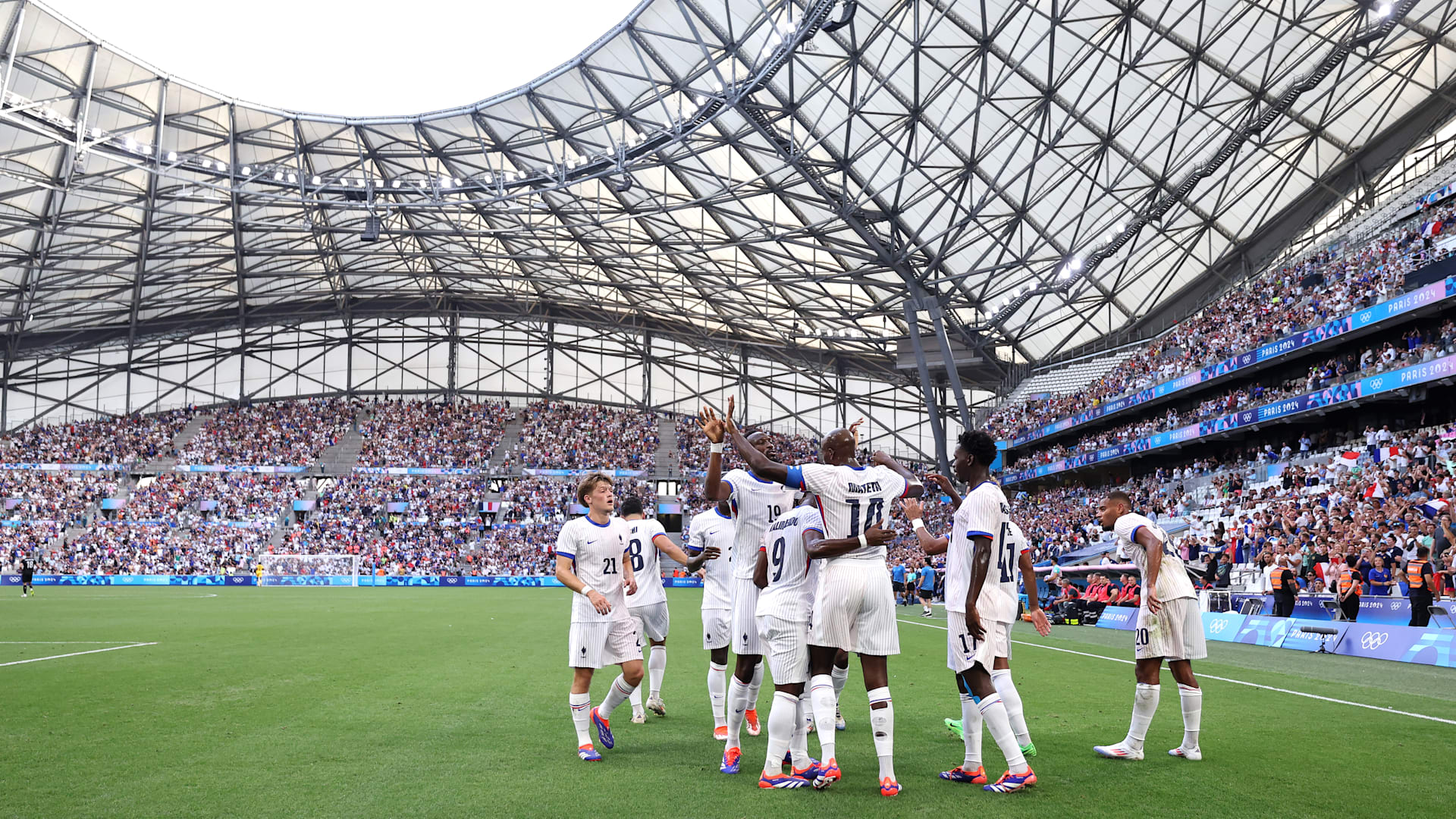 JO de Paris 2024 - Football : Une troisième victoire pour les Bleus qui prennent rendez-vous avec l'Argentine en quarts de finale | Résultats, programme
