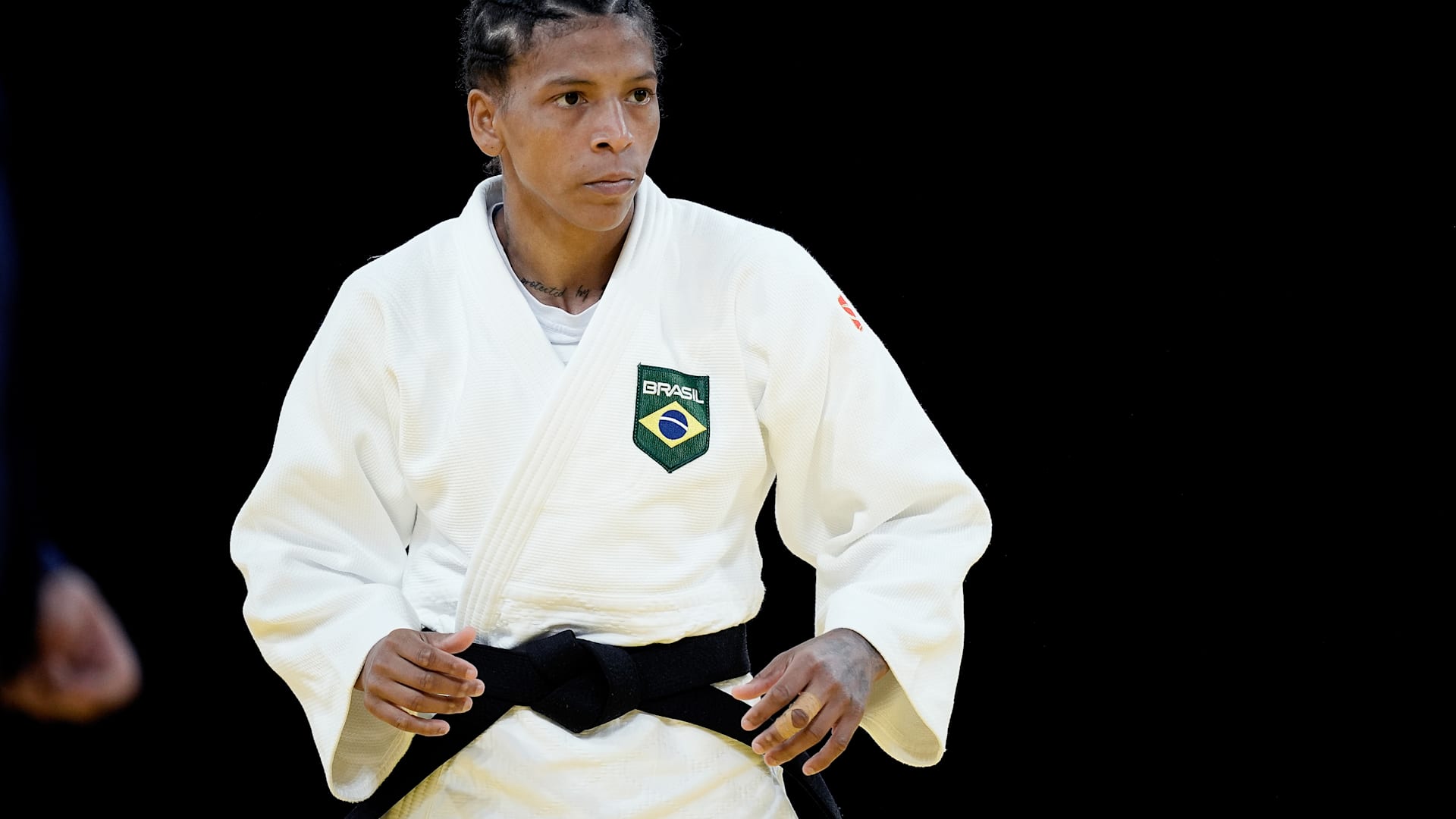 Sem dificuldade, Rafaela Silva avança à semifinal do judô nos Jogos Olímpicos Paris 2024 