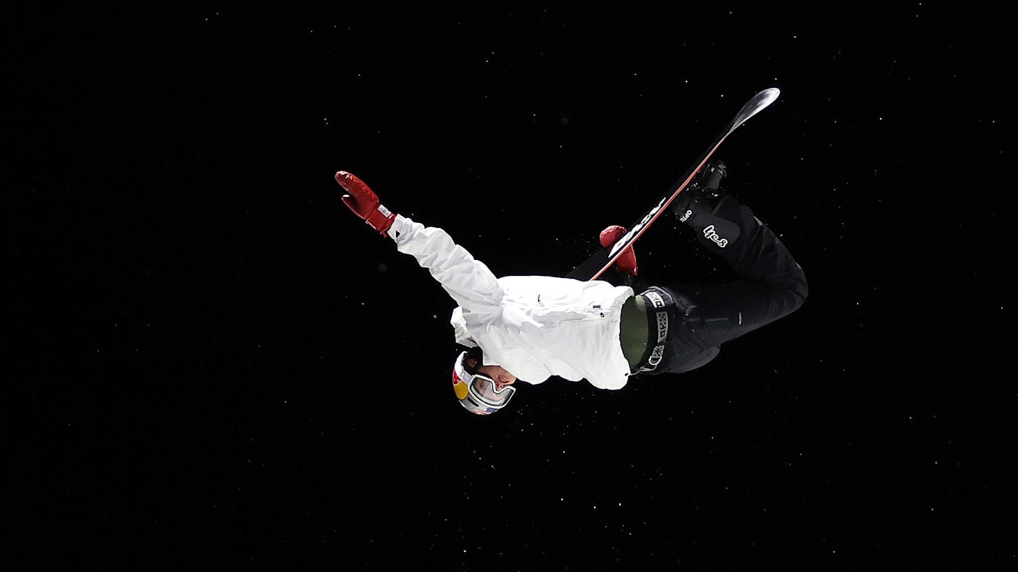 Scotty James breaks Shaun White's record to become first male