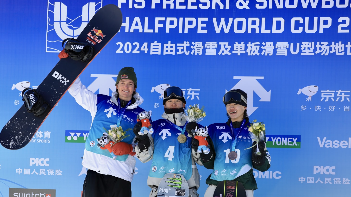 戸塚優斗がW杯開幕戦で優勝！山田琉聖が3位、平野歩夢は4位｜スノボ