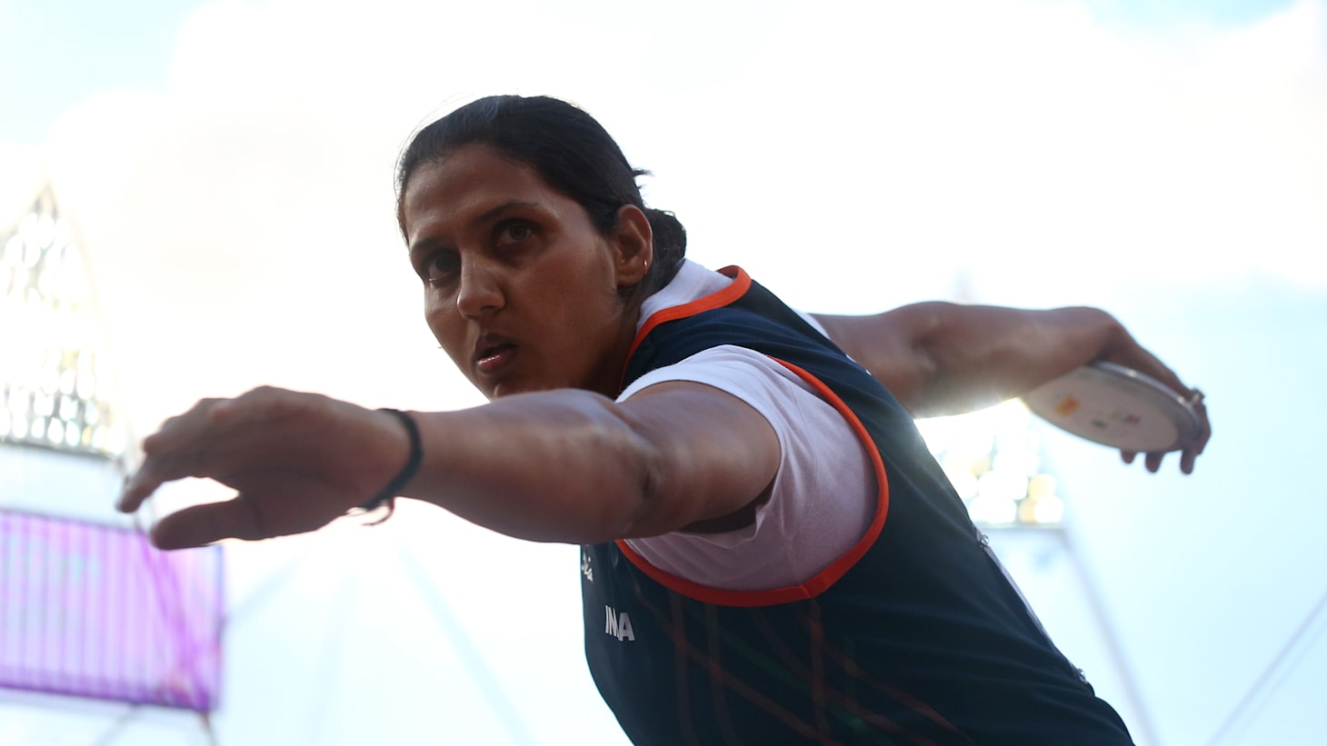 What are India’s best performances in discus throw?