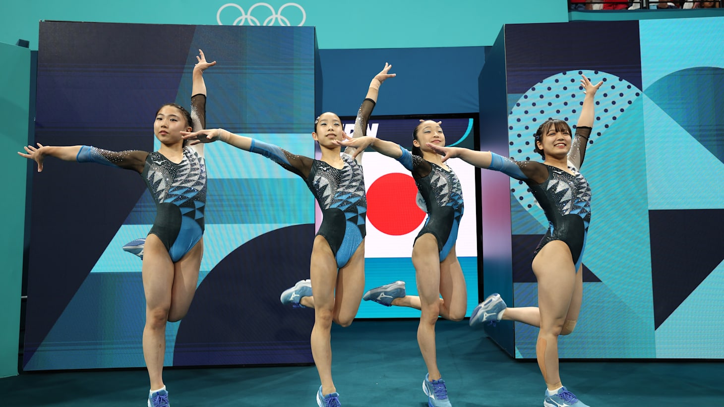 体操NHK杯女子：初優勝を狙う岸里奈と10年ぶり返り咲きを期す杉原愛子か