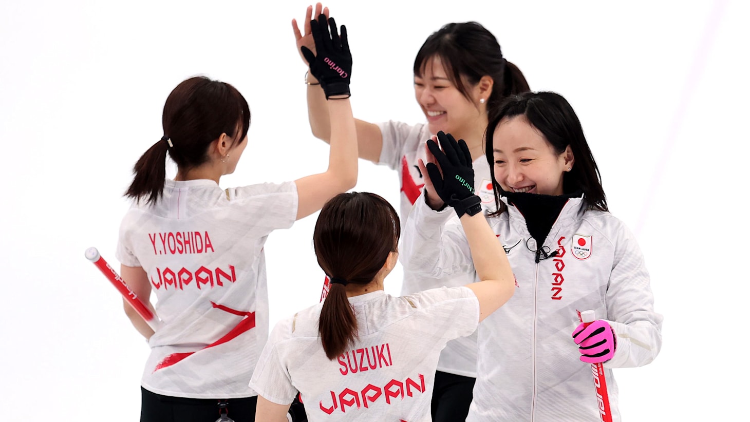 ロコ・ソラーレがグランドスラム制覇…日本勢初の快挙｜カーリング