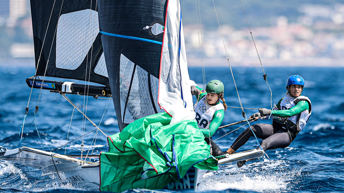 Paris foi a terceira Olimpíada da dupla brasileira Martine Grael e Kahena Kunze (Foto: Wander Roberto/COB)