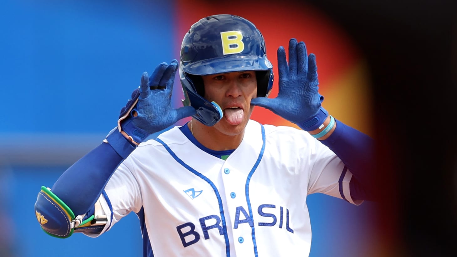 Brasil domina chineses e joga contra Alemanha por vaga no World
