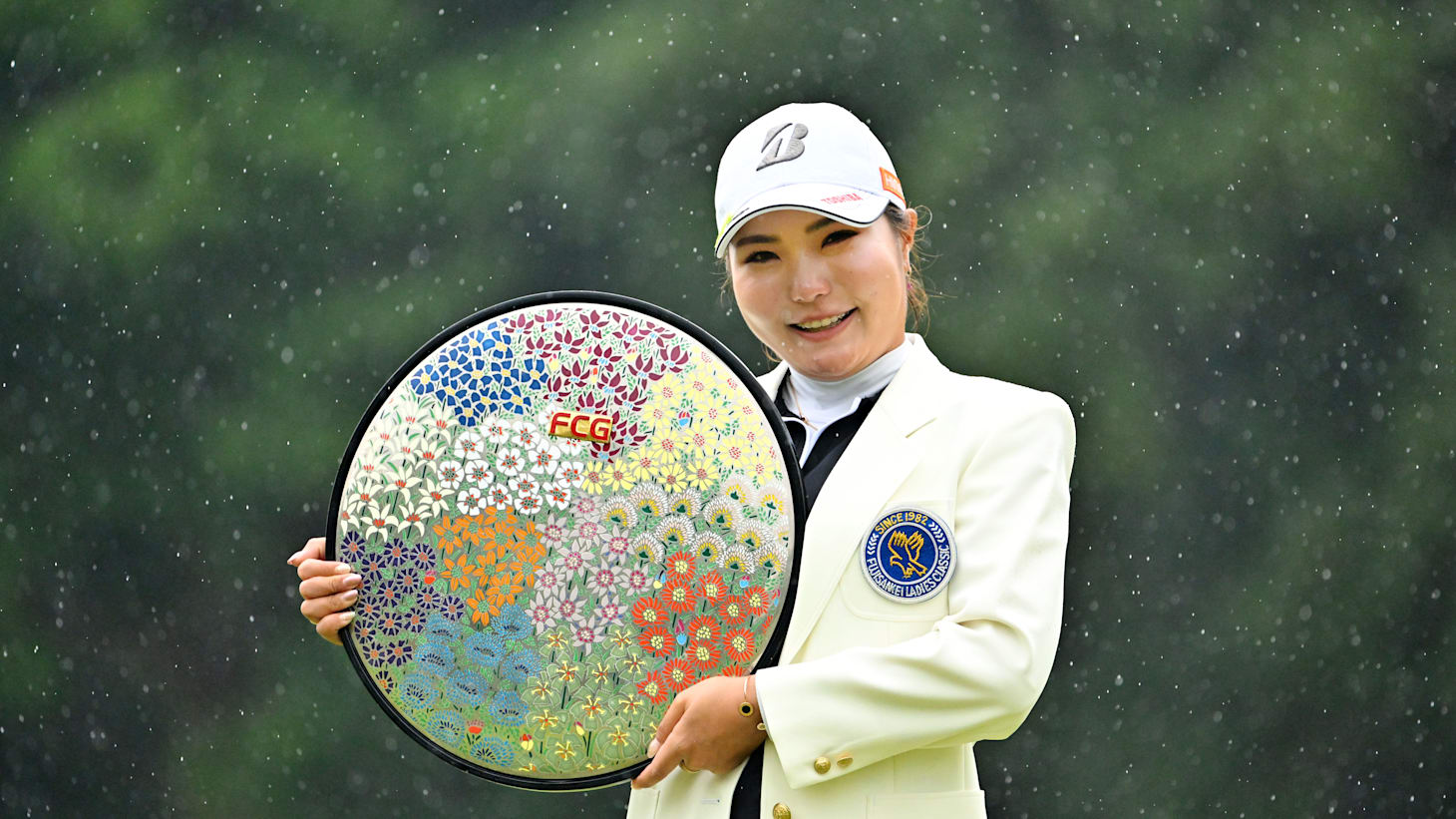 お値下げ　高橋彩華 優勝記念プレート 高橋彩華が完全優勝でツアー初勝利：ゴルフ・フジサンケイレディス