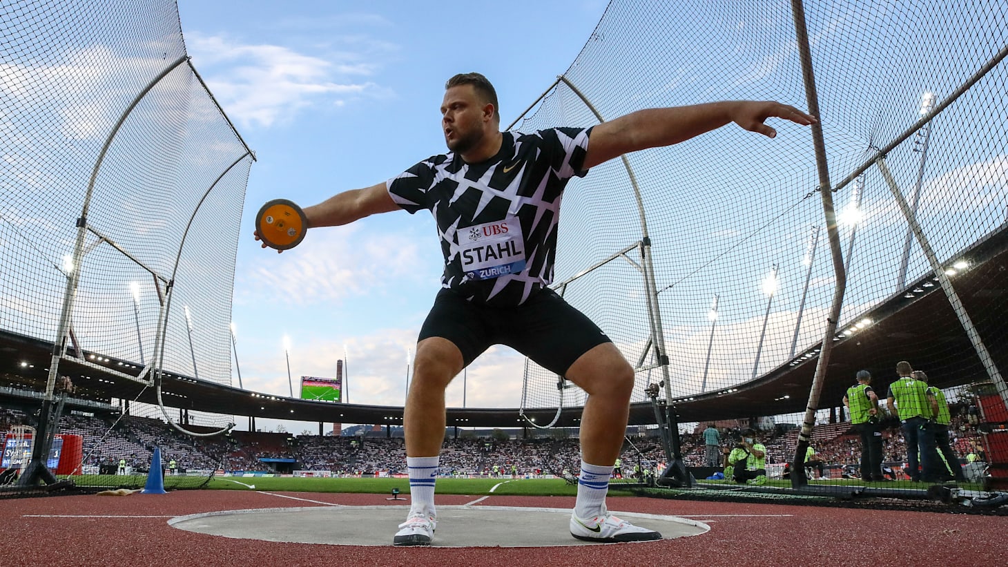 Daniel Stahl, Valarie Allman continue discus conquest in Zagreb
