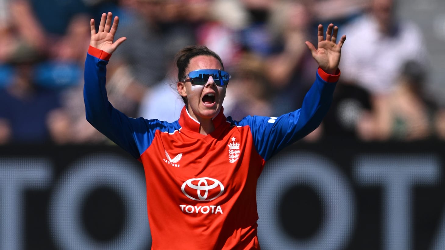 Linsey Smith becomes world No. 1 bowler ahead of Women’s T20 World Cup 2026