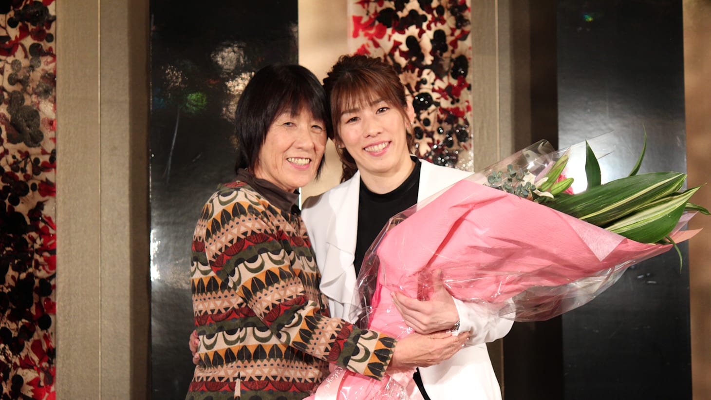 吉田沙保里さん引退会見「レスリングはもうすべてやり尽くした」