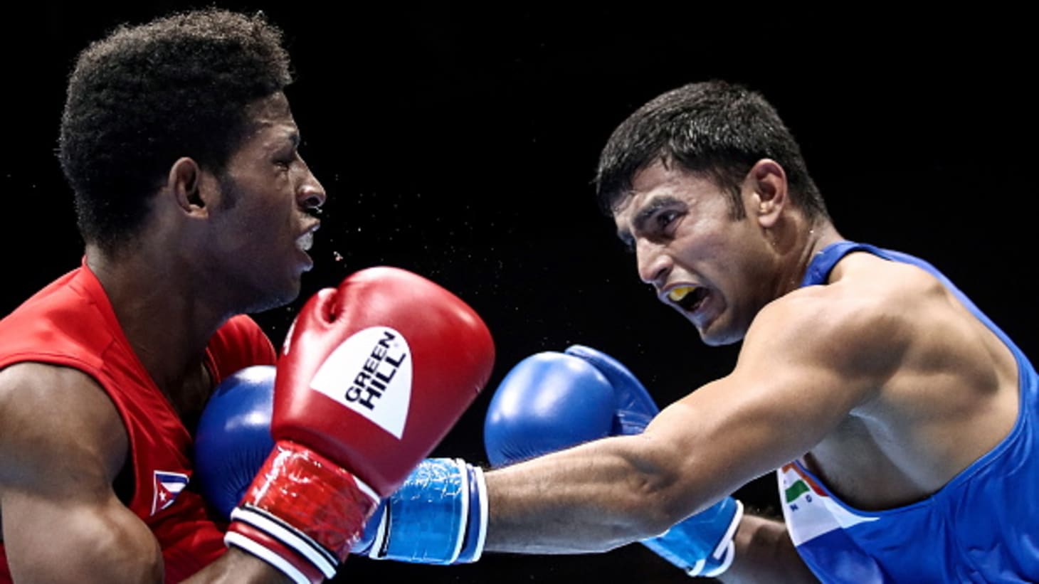 Manish, Sachin make it to quarters after dominant performances