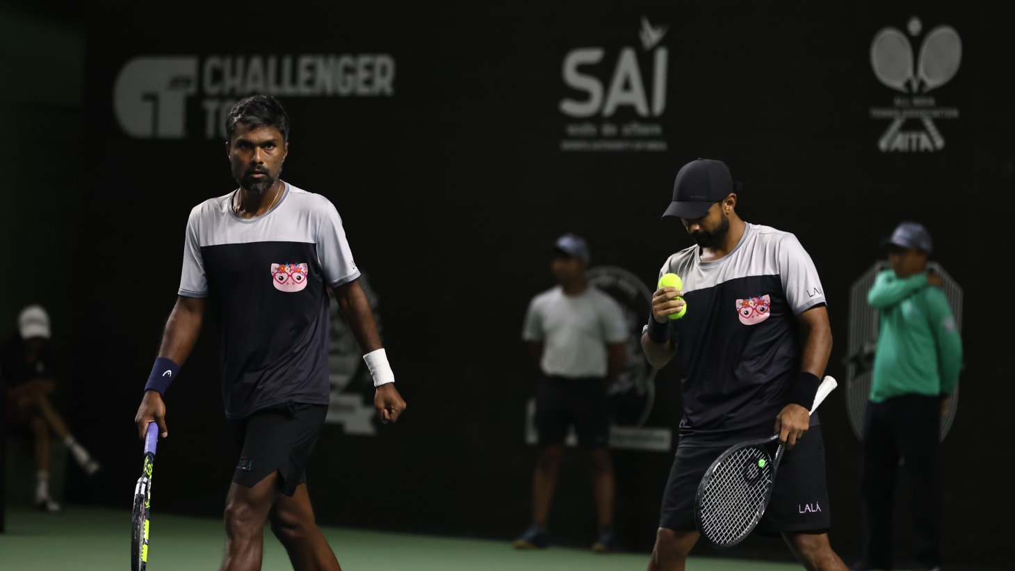 Pune Challenger 2025 tennis: Jeevan Nedunchezhiyan-Vijay Sundar storm ...