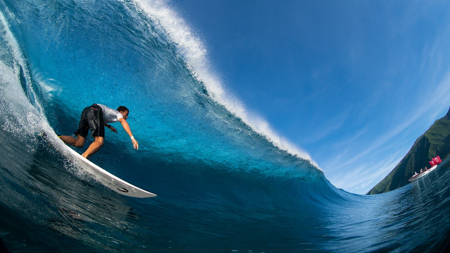Cabor surfing Olimpiade Paris 2024 digelar di Tahiti