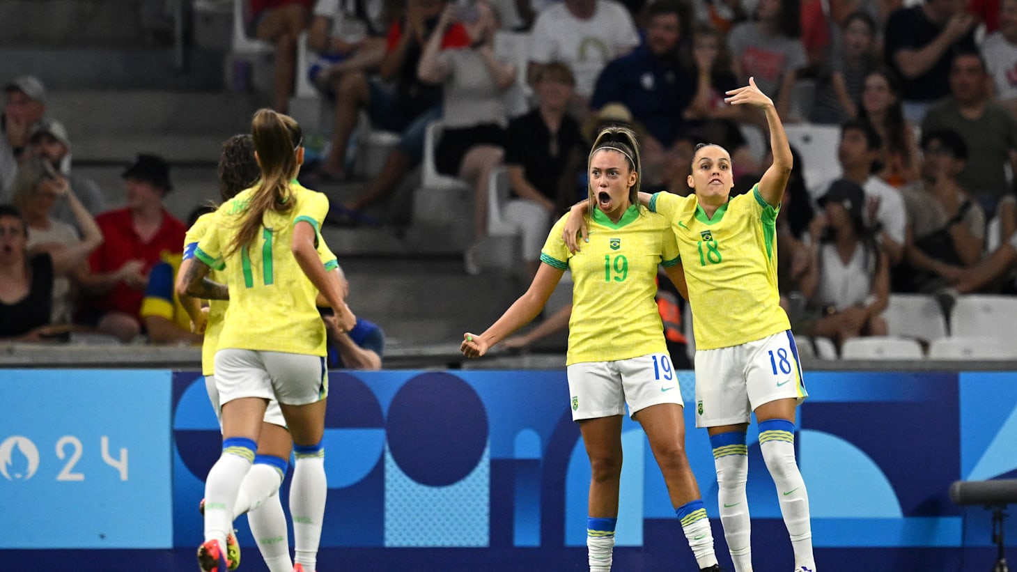 Brasil vai em busca do ouro no futebol feminino